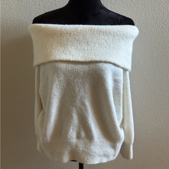 H&M OFF-THE-SHOULDER SWEATER - Picture 5 of 11